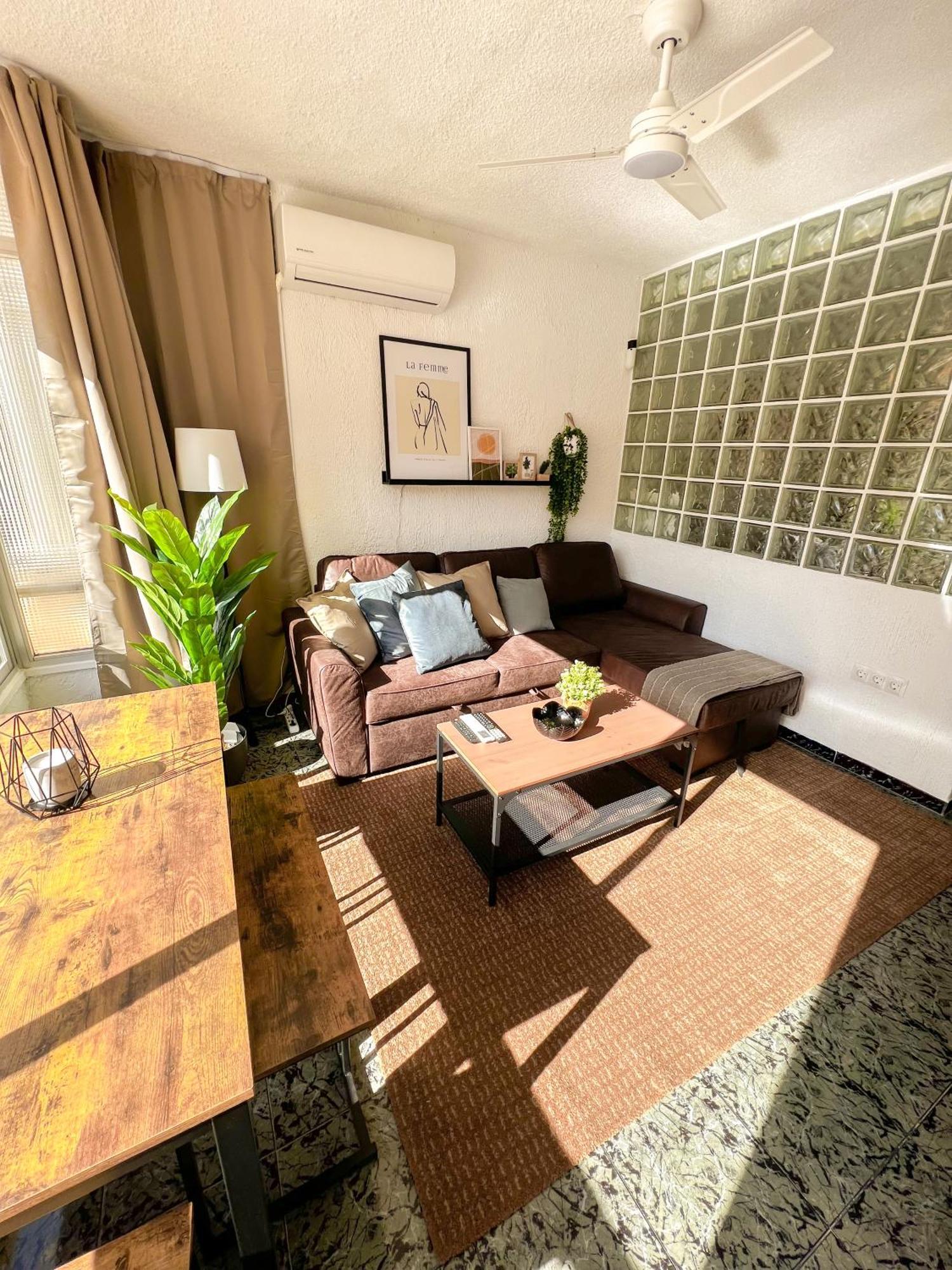 Cozy And Bright Flat With Pool Lejlighed Torremolinos Eksteriør billede