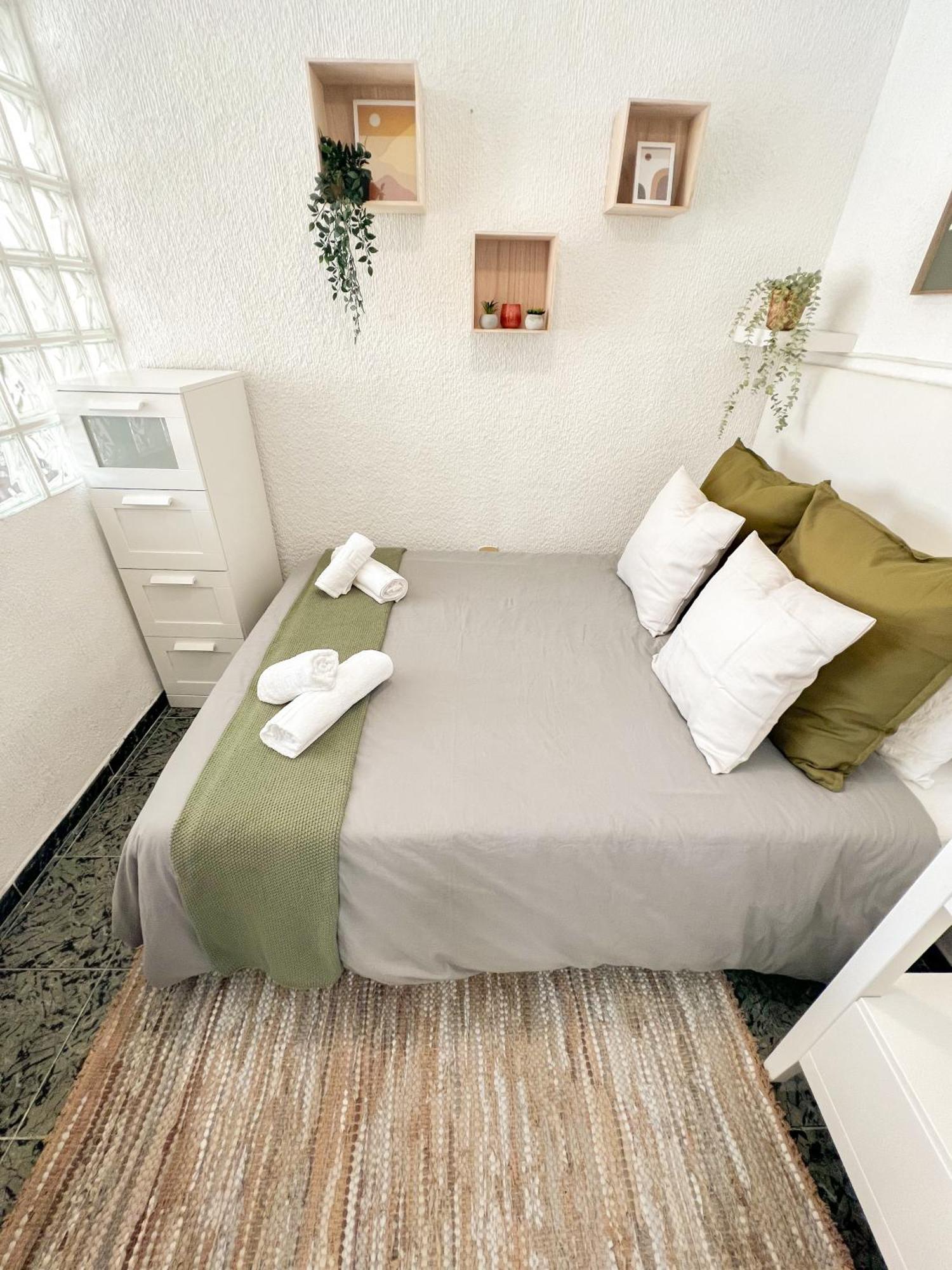 Cozy And Bright Flat With Pool Lejlighed Torremolinos Eksteriør billede