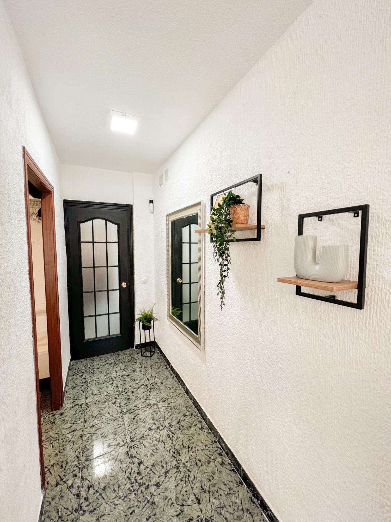 Cozy And Bright Flat With Pool Lejlighed Torremolinos Eksteriør billede