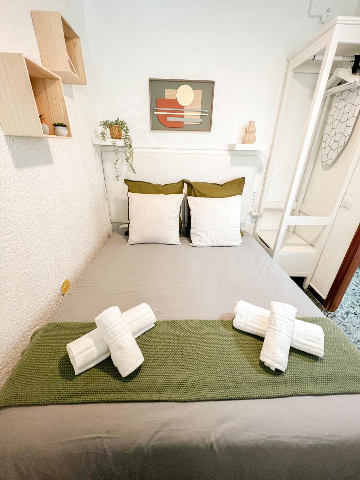 Cozy And Bright Flat With Pool Lejlighed Torremolinos Eksteriør billede